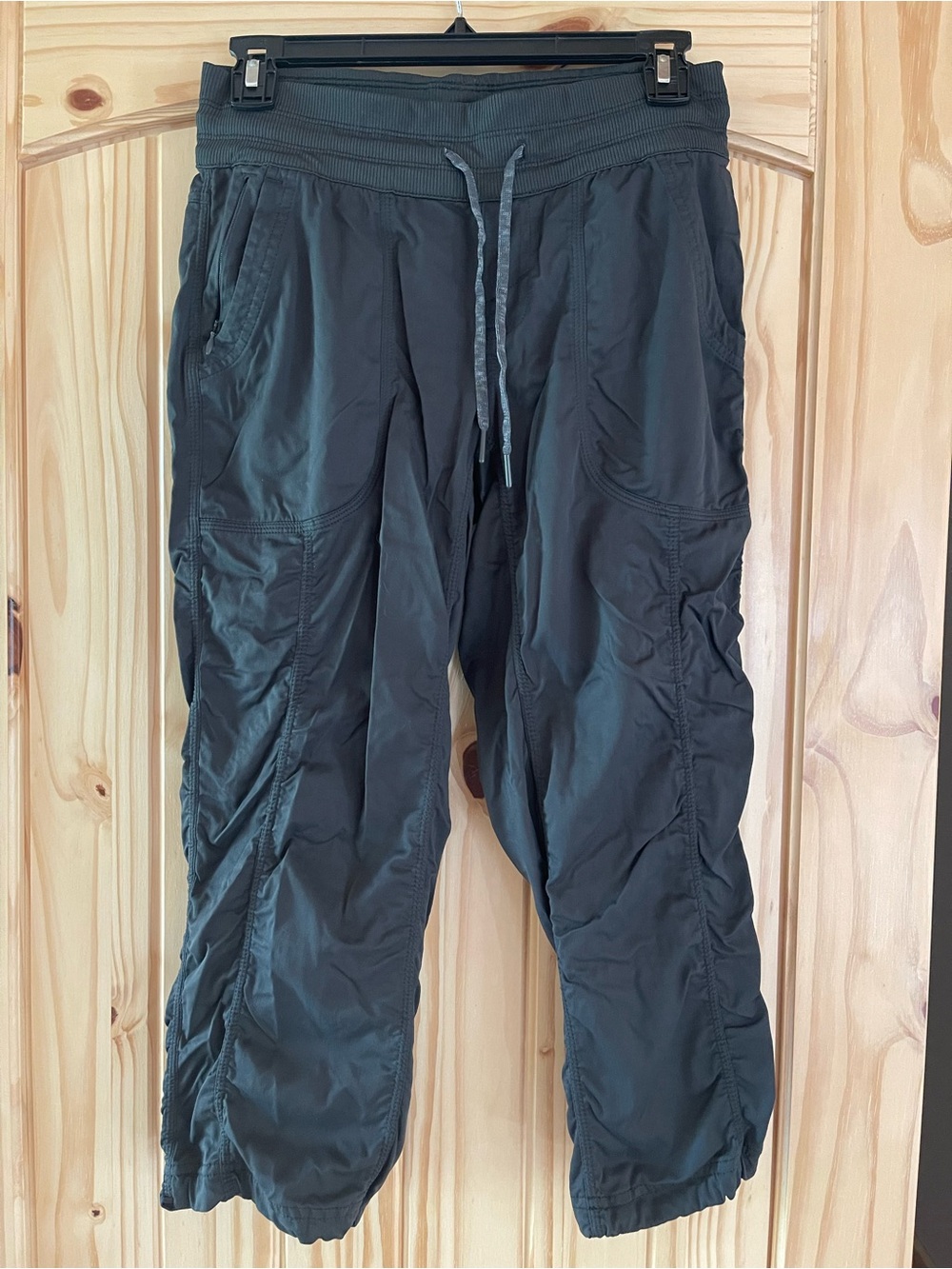 The North Face Women's Dark Gray Capri Joggers with Drawstring
